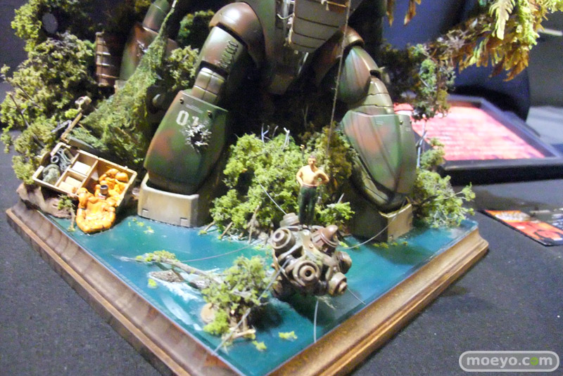 Illustration for article titled Mecha Sure Look Awesome Stomping Through Swamps